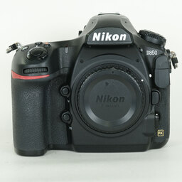 Nikon D850