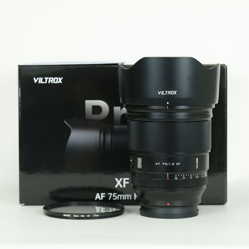 VILTROX AF 75mm F1.2 (フジフイルムX用) VILTROX AF 75mm F1.2 (フジフイルムX用)