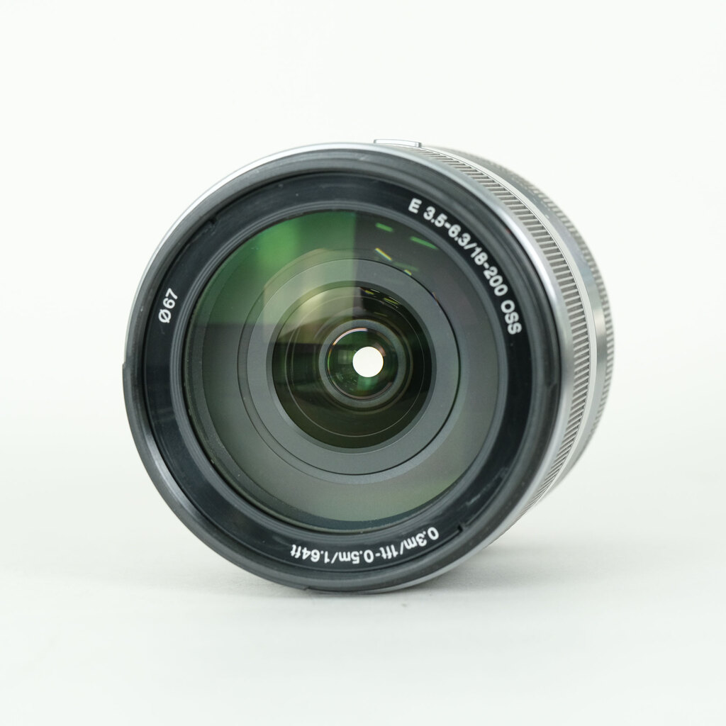 SONY E18-200mm F3.5-6.3 OSS SEL18200の出品 | ONE SCENE（ワンシーン）