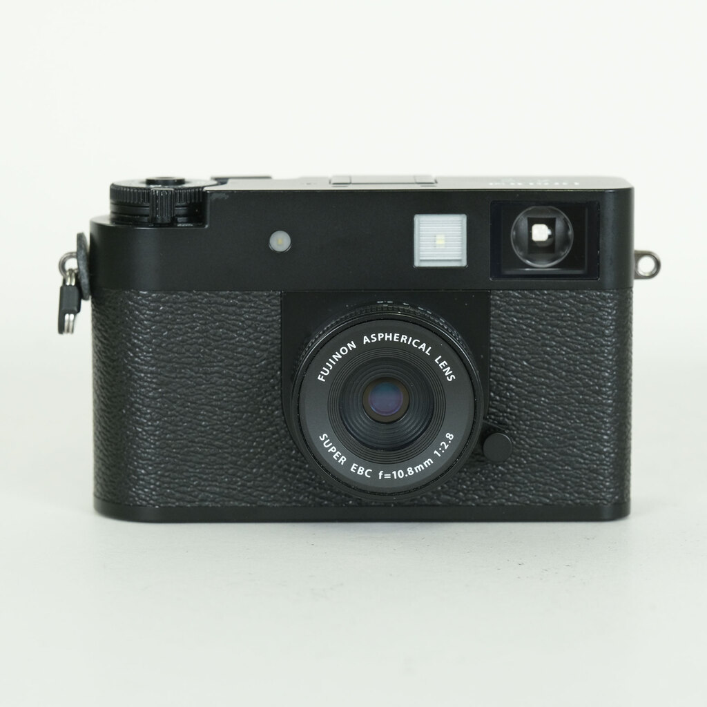 FUJIFILM X half X-HF1