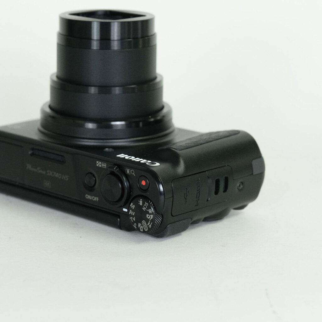 Canon PowerShot SX740 HS ブラック