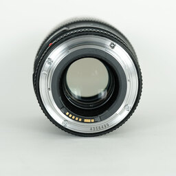 Canon EF100mm F2.8Lマクロ IS USM