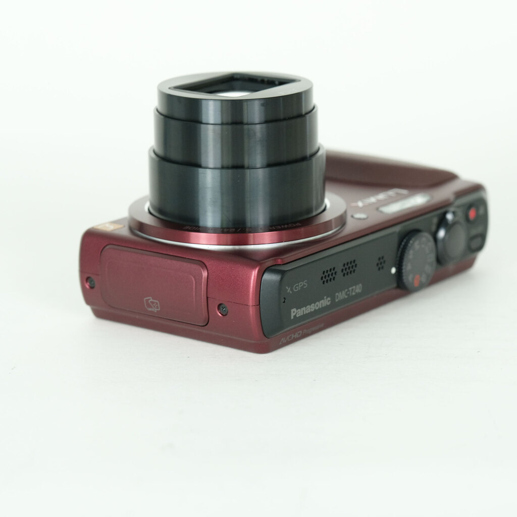 Panasonic LUMIX DMC-TZ40 レッド Panasonic LUMIX DMC-TZ40-R レッドの出品 | ONE SCENE（ワンシーン）