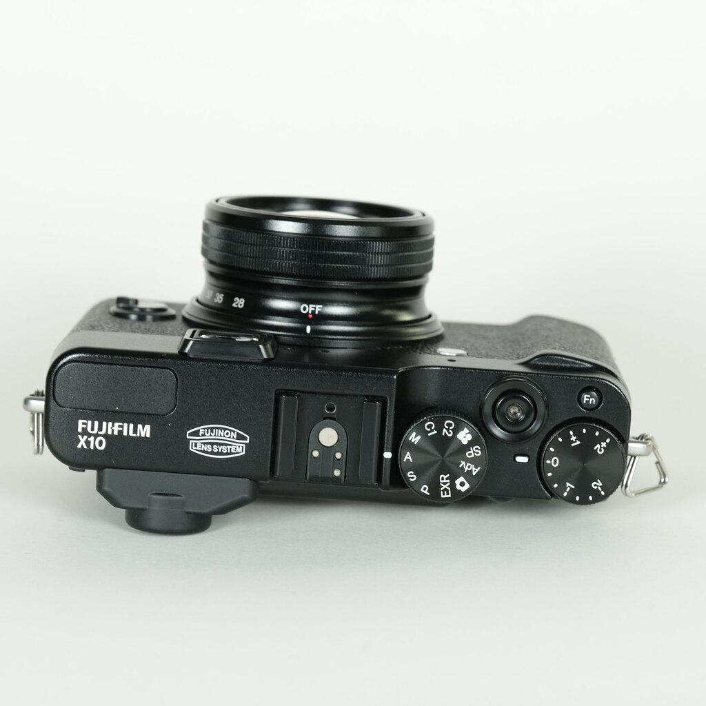 FUJIFILM X10 ブラック