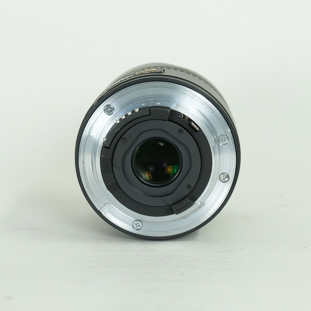 Nikon AF DX Fisheye-Nikkor 10.5mm F2.8G ED Nikon AF DX Fisheye-Nikkor 10.5mm F2.8G ED