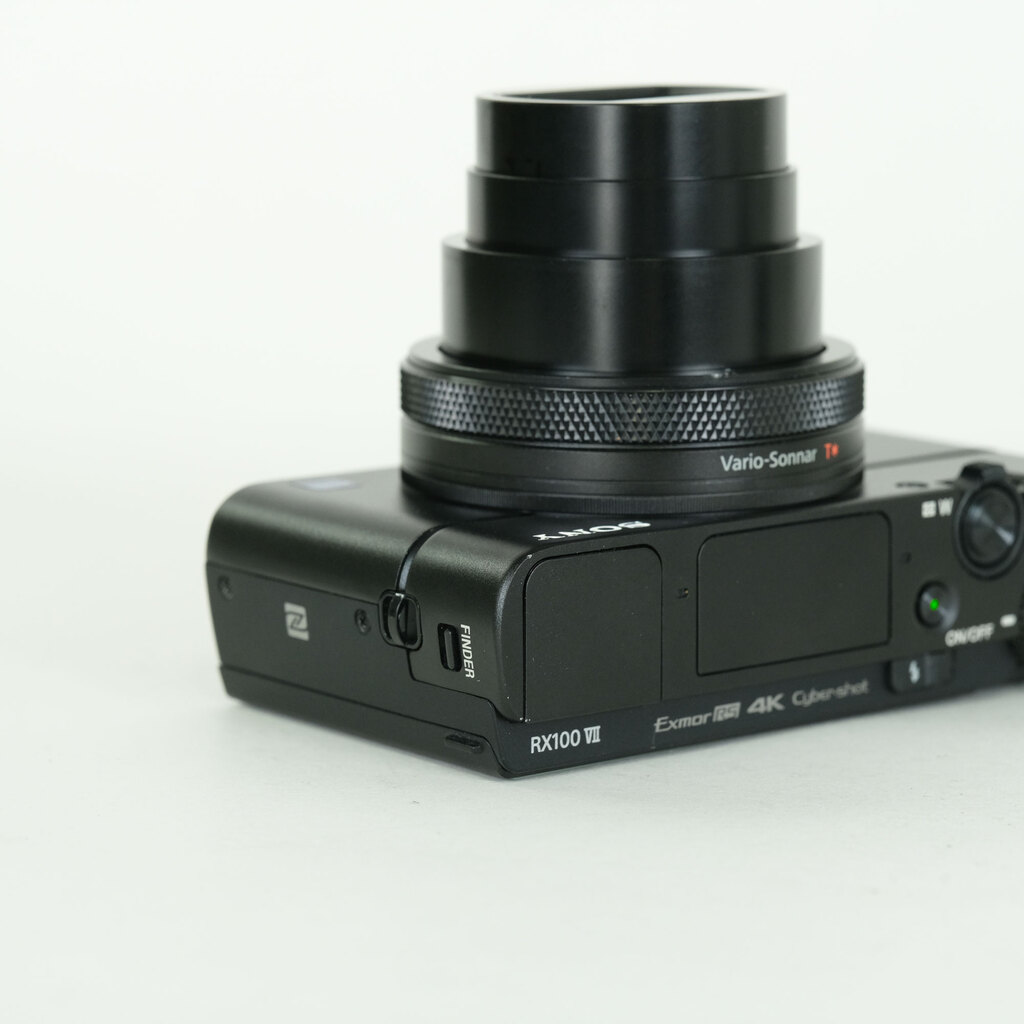 SONY Cyber-shot DSC-RX100M7 SONY Cyber-shot DSC-RX100M7