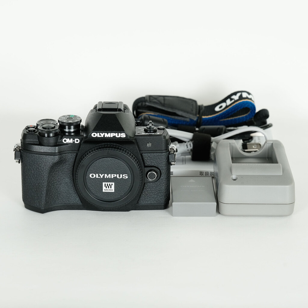 OLYMPUS OM-D E-M10 Mark III