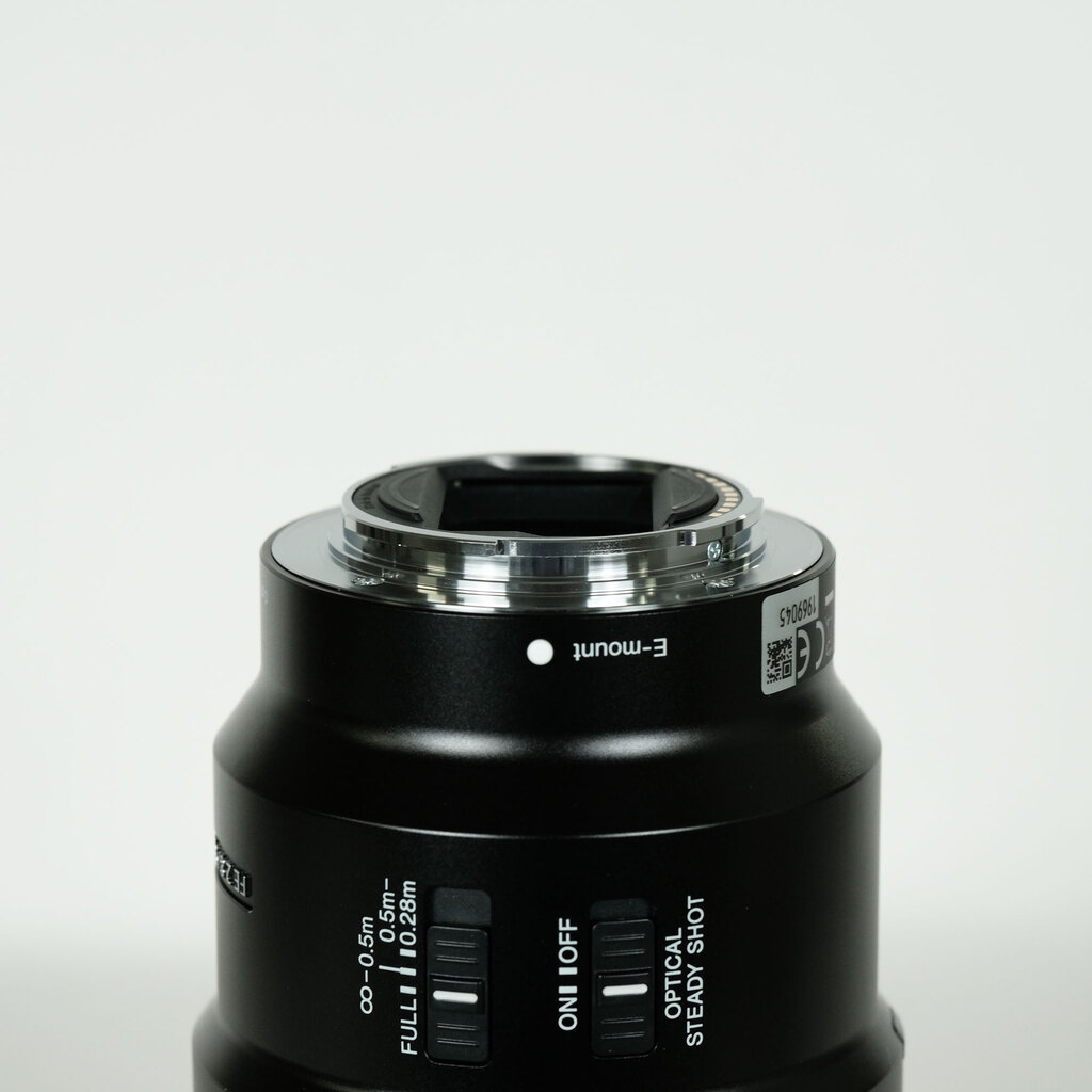SONY FE 90mm F2.8 Macro G OSS SEL90M28G