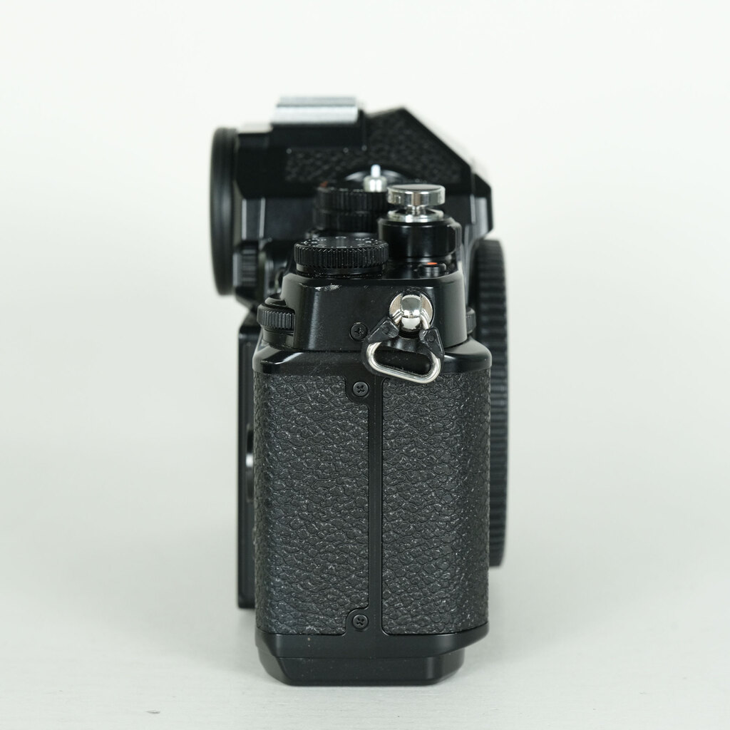 Nikon Z f [�{�f�B]