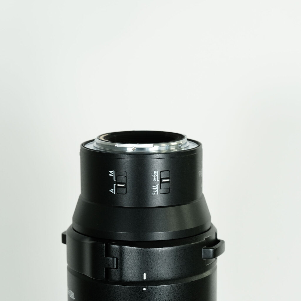 Nikon NIKKOR Z 180-600mm f/5.6-6.3 VR