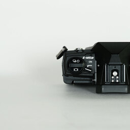 OLYMPUS OM-D E-M5 Mark III