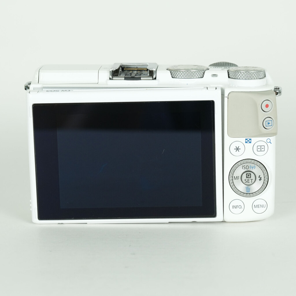 ✨訳あり✨Canon EOS M3 ホワイト❤️2420万画素！Wi-Fiモデル Canon EOS M3 ボディ ホワイトの出品 | ONE SCENE（ワンシーン）