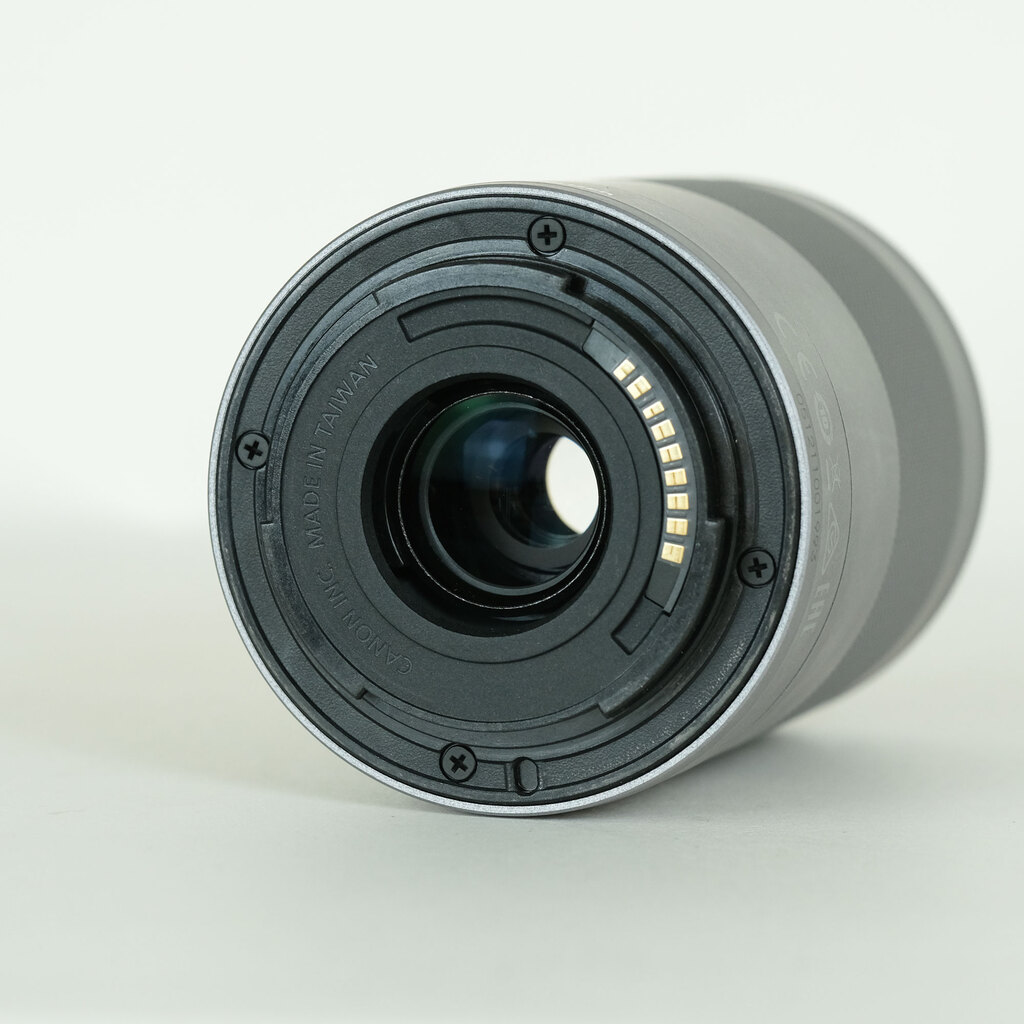 Canon EF-M55-200mm F4.5-6.3 IS STM シルバー