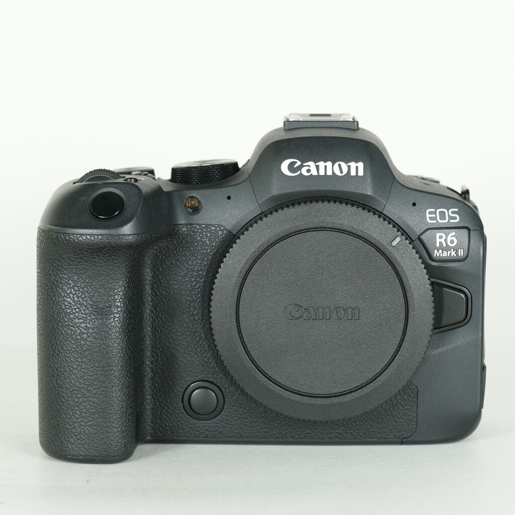 Canon EOS R6 Mark II [�{�f�B]