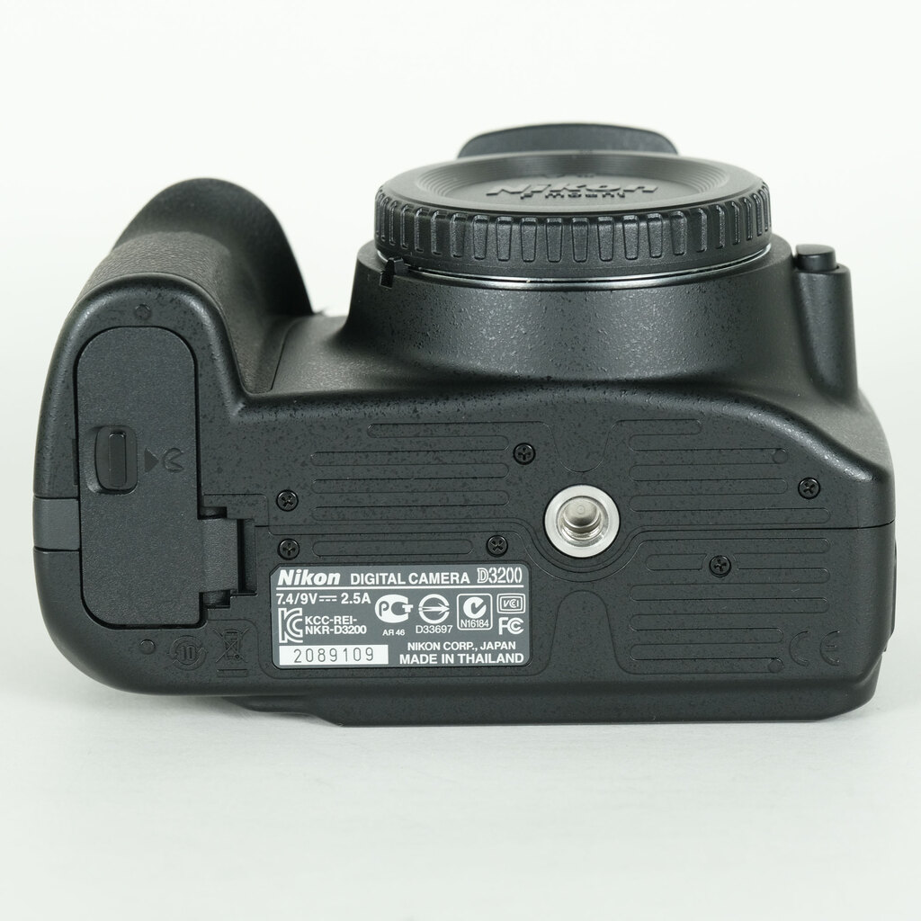 Nikon D3200ボディ ブラックの出品 | ONE SCENE（ワンシーン）