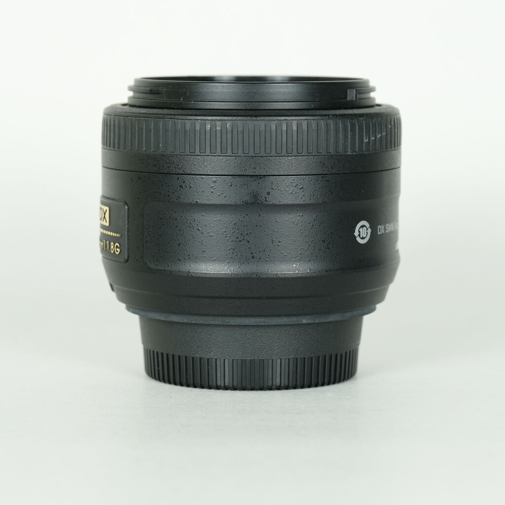 Nikon AF-S DX NIKKOR 35mm f/1.8Gの出品 | ONE SCENE（ワンシーン）