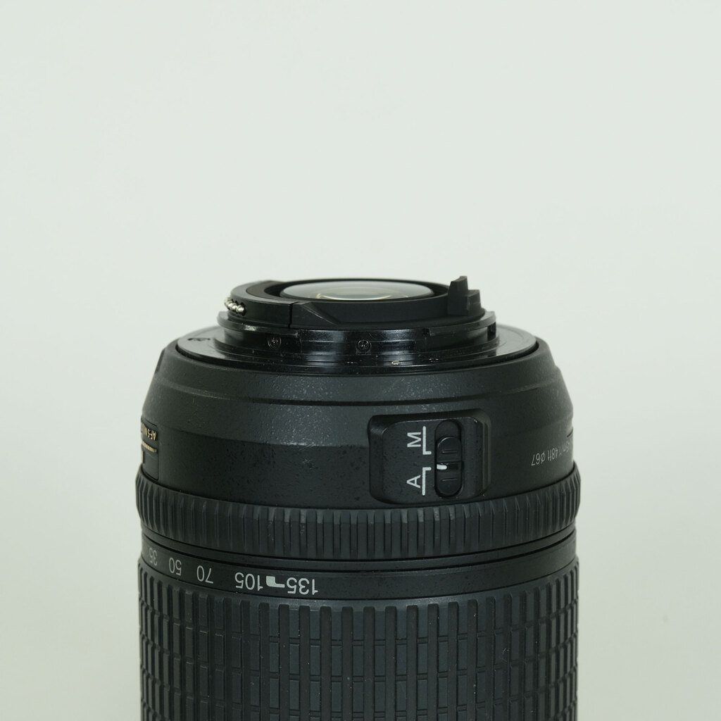 Nikon AF-S DX ED 18-135mm F3.5-5.6 G(IF)