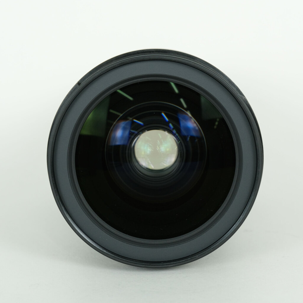 Nikon AF-S NIKKOR 24-70mm f/2.8E ED VR Nikon AF-S NIKKOR 24-70mm f/2.8E ED VR