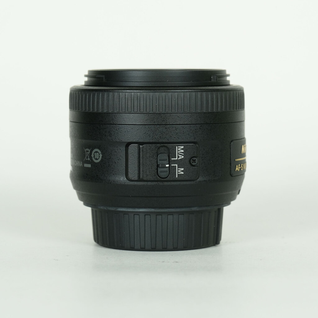 Nikon AF-S DX NIKKOR 35mm f/1.8G