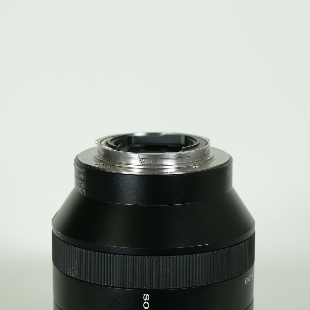 SONY FE 24-240mm F3.5-6.3 OSS SEL24240