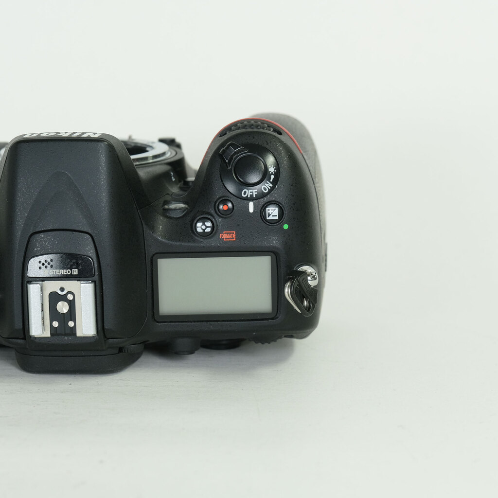 Nikon D7100