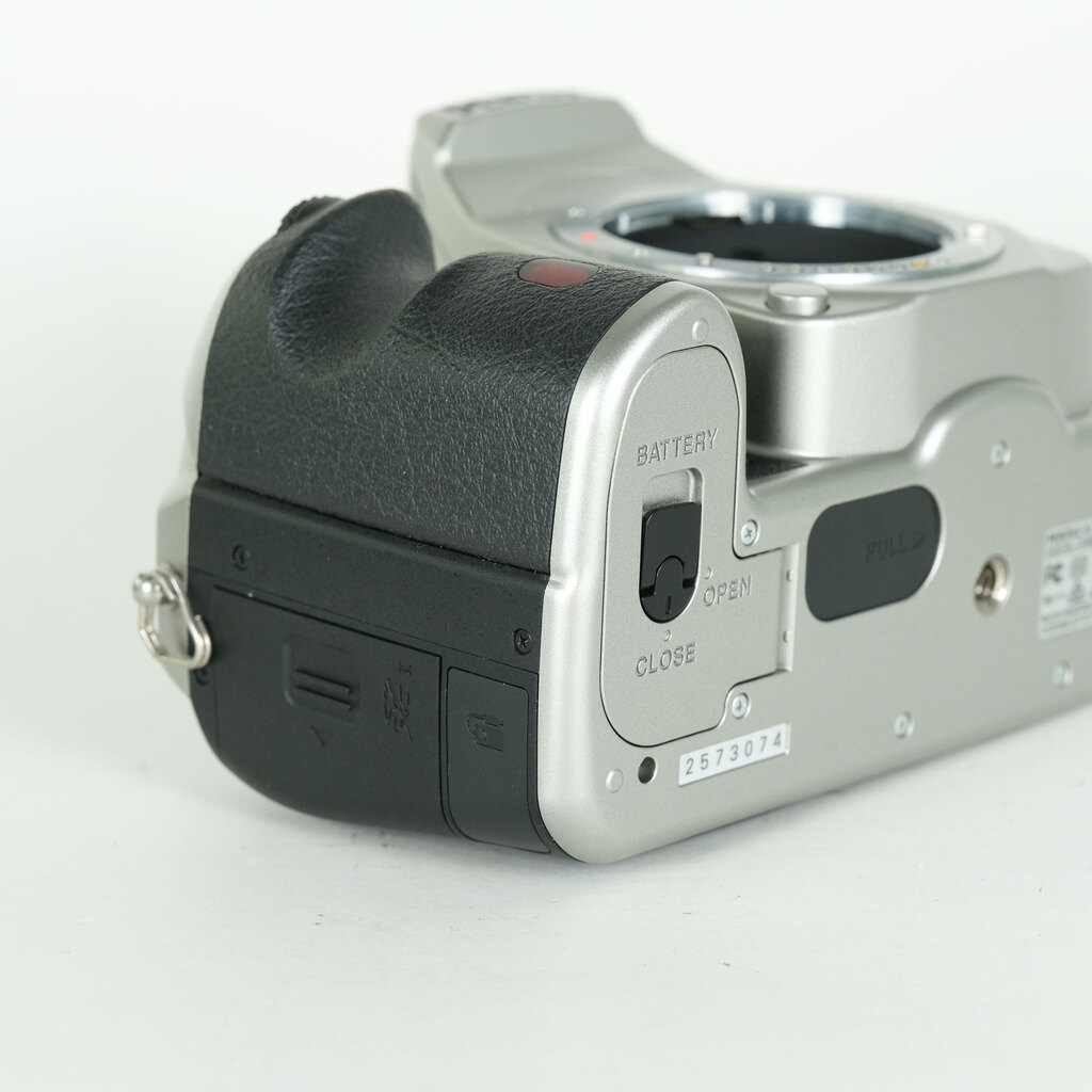 PENTAX K-3 PREMIUM SILVER EDITIONの出品 | ONE SCENE（ワンシーン）
