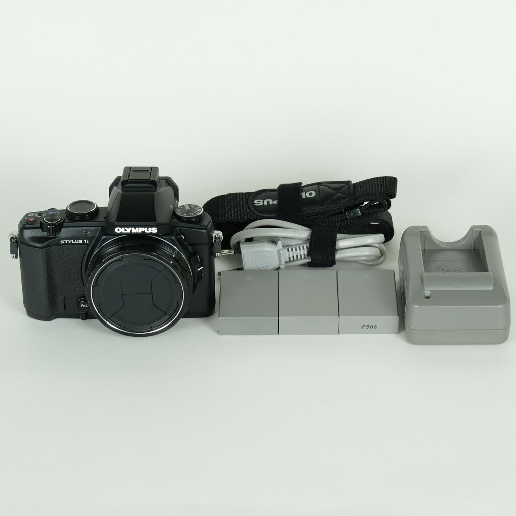 OLYMPUS STYLUS 1s
