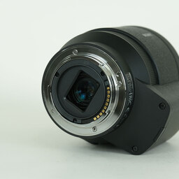 SONY E PZ 18-200mm F3.5-6.3 OSS SELP18200