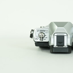 OLYMPUS OM-D E-M10 Mark III