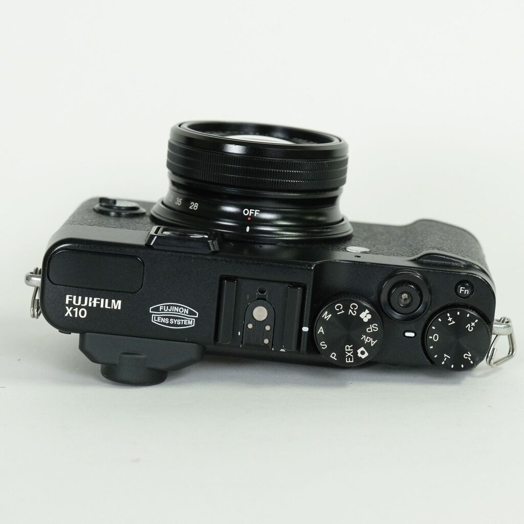 FUJIFILM X10 ブラック