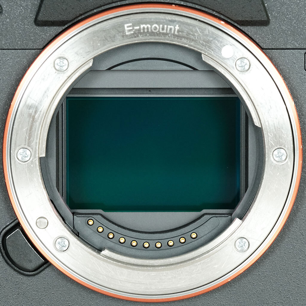 SONY α7RIV ボディ ILCE-7RM4A   【後期モデル 液晶下部にSONYロゴなし】