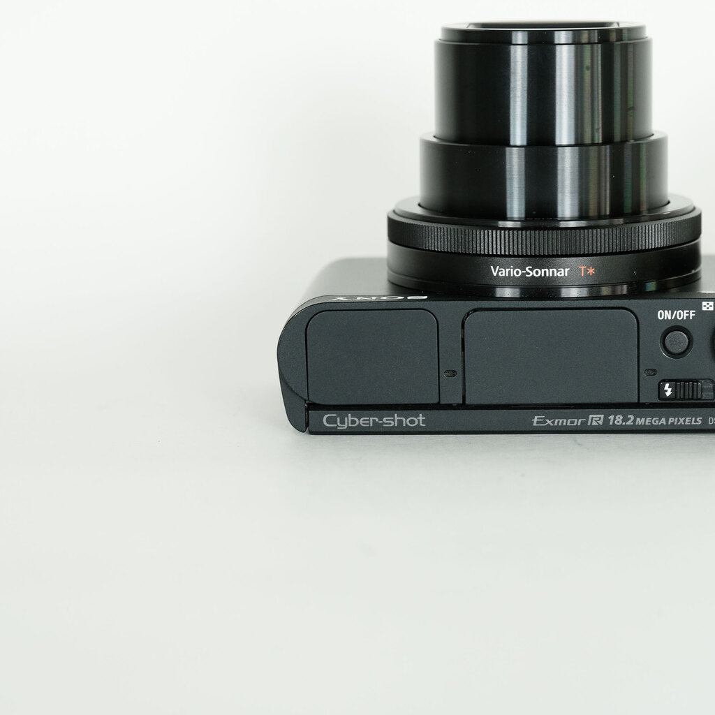 SONY Cyber-shot DSC-HX99