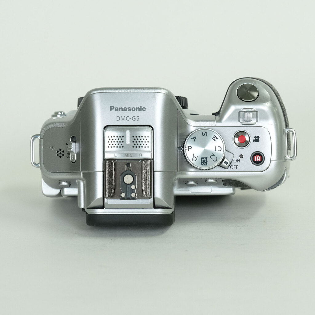 Panasonic LUMIX DMC-G5-S ボディ ソリッドシルバー
