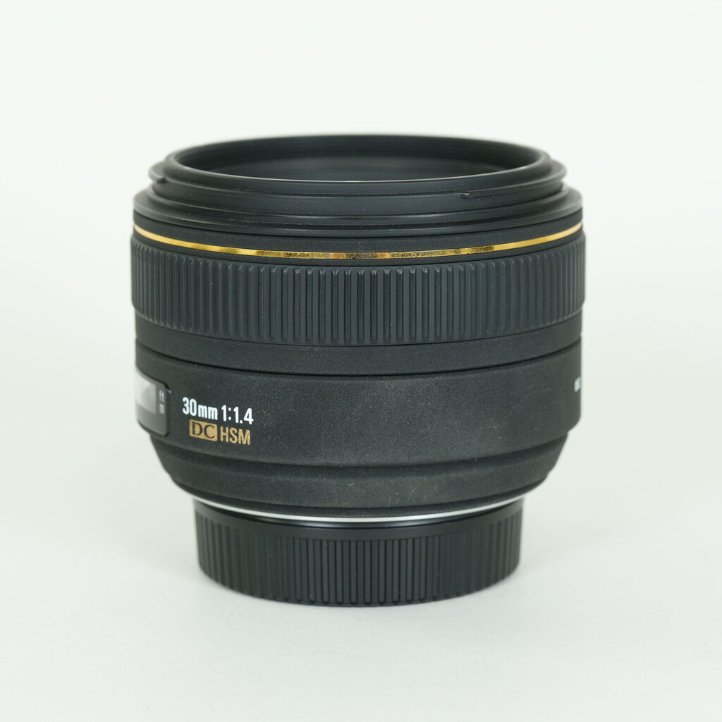 SIGMA 30mm F1.4EX DC HSM (ニコンF用)