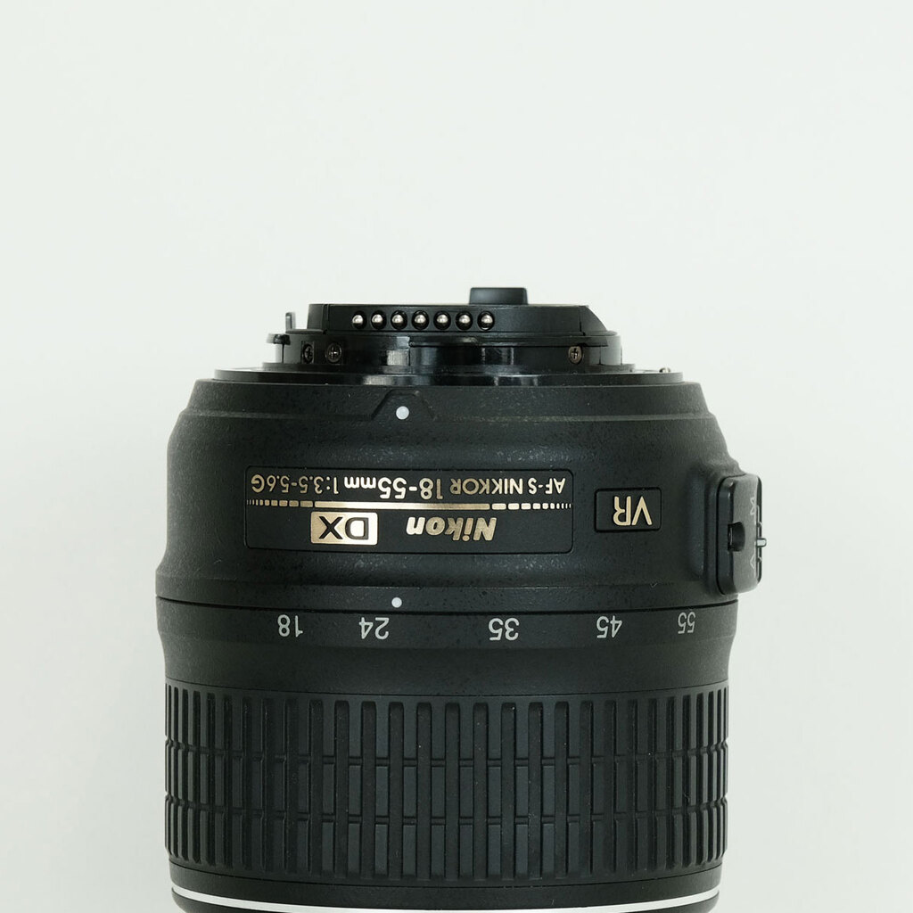Nikon AF-S DX NIKKOR 18-55mm F3.5-5.6 G VR Nikon AF-S DX NIKKOR 18-55mm F3.5-5.6 G VR