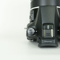 Panasonic LUMIX DMC-FZH1