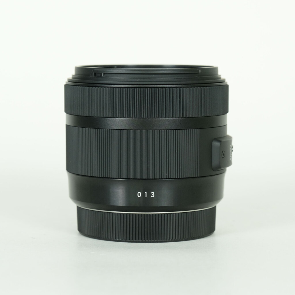 SIGMA 30mm F1.4 DC HSM | Art [キヤノン用]の出品 | ONE SCENE（ワン