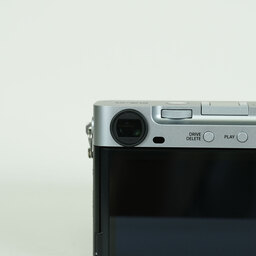 FUJIFILM X-E5