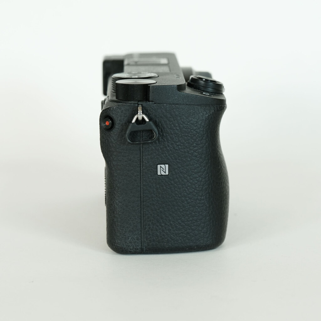 SONY α6400（ILCE-6400）