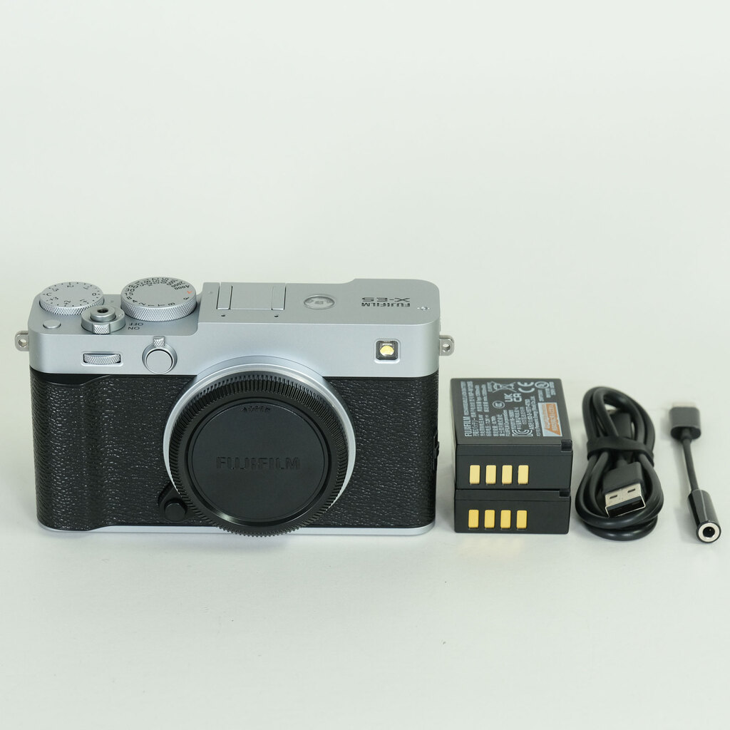 FUJIFILM X-E5