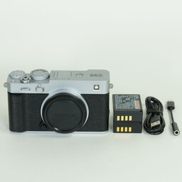 FUJIFILM X-E5