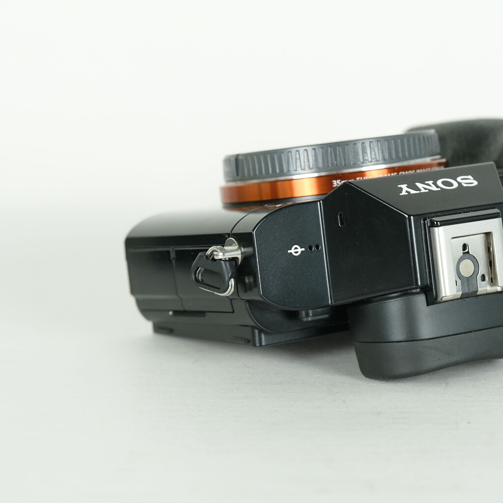 SONY α7（ILCE-7）の出品 | ONE SCENE（ワンシーン）