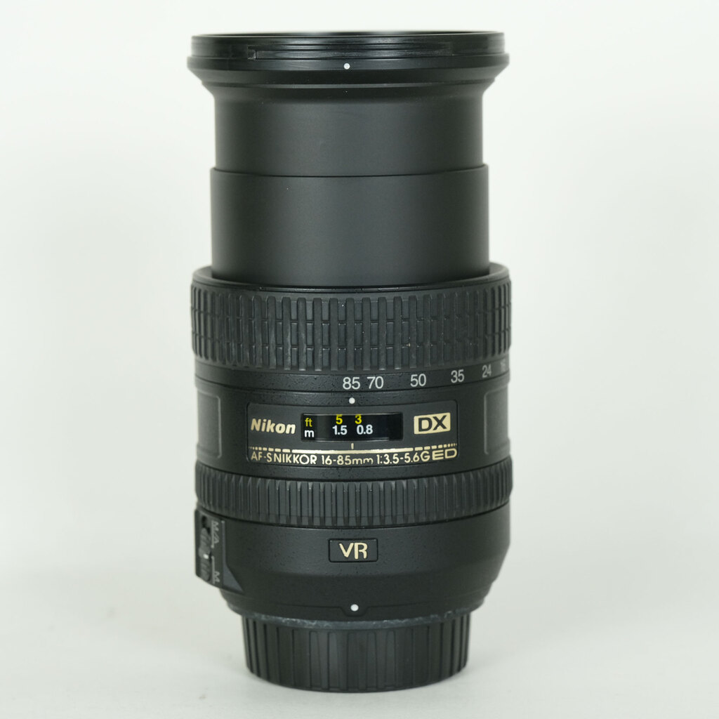 Nikon AF-S DX NIKKOR 16-85mm F3.5-5.6G ED VR Nikon AF-S DX NIKKOR 16-85mm F3.5-5.6G ED VR