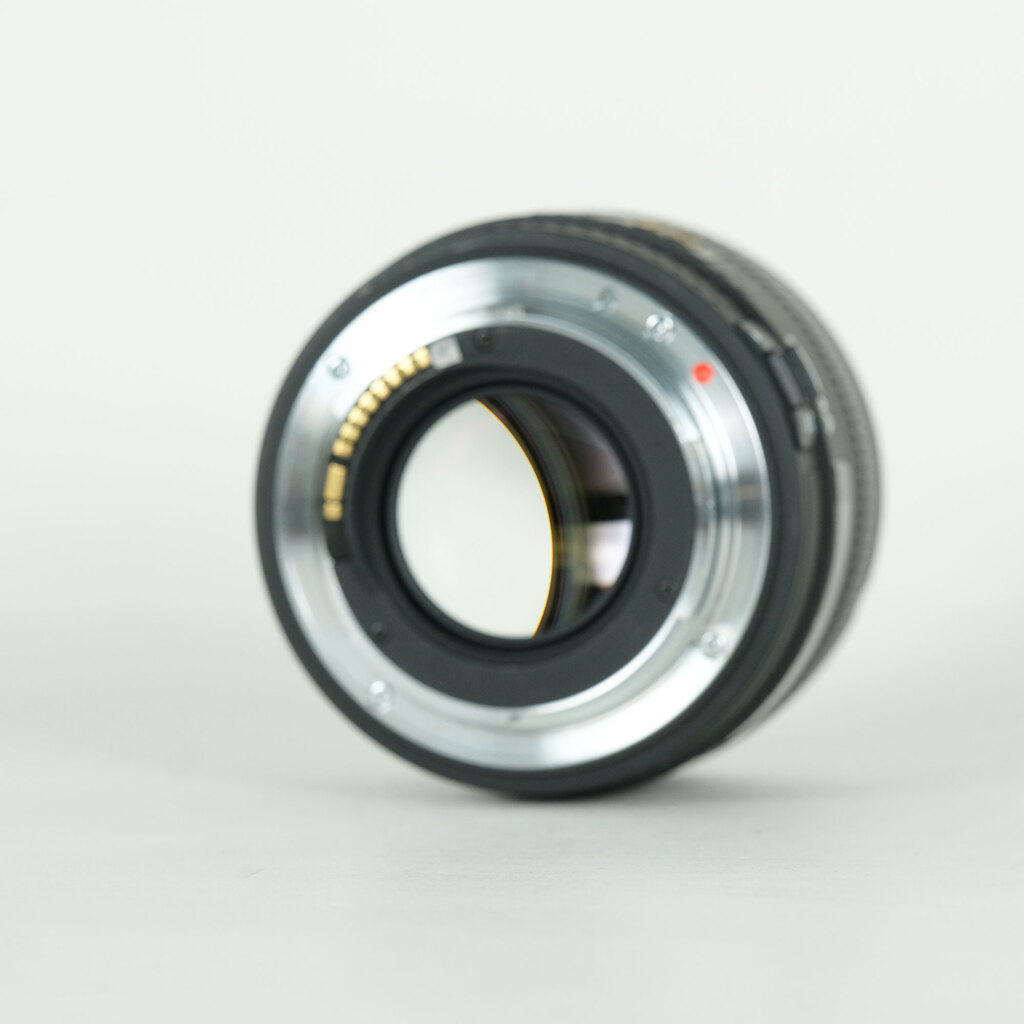 SIGMA 30mm F1.4 EX DC HSM [キヤノン用]の出品 | ONE SCENE（ワンシーン）