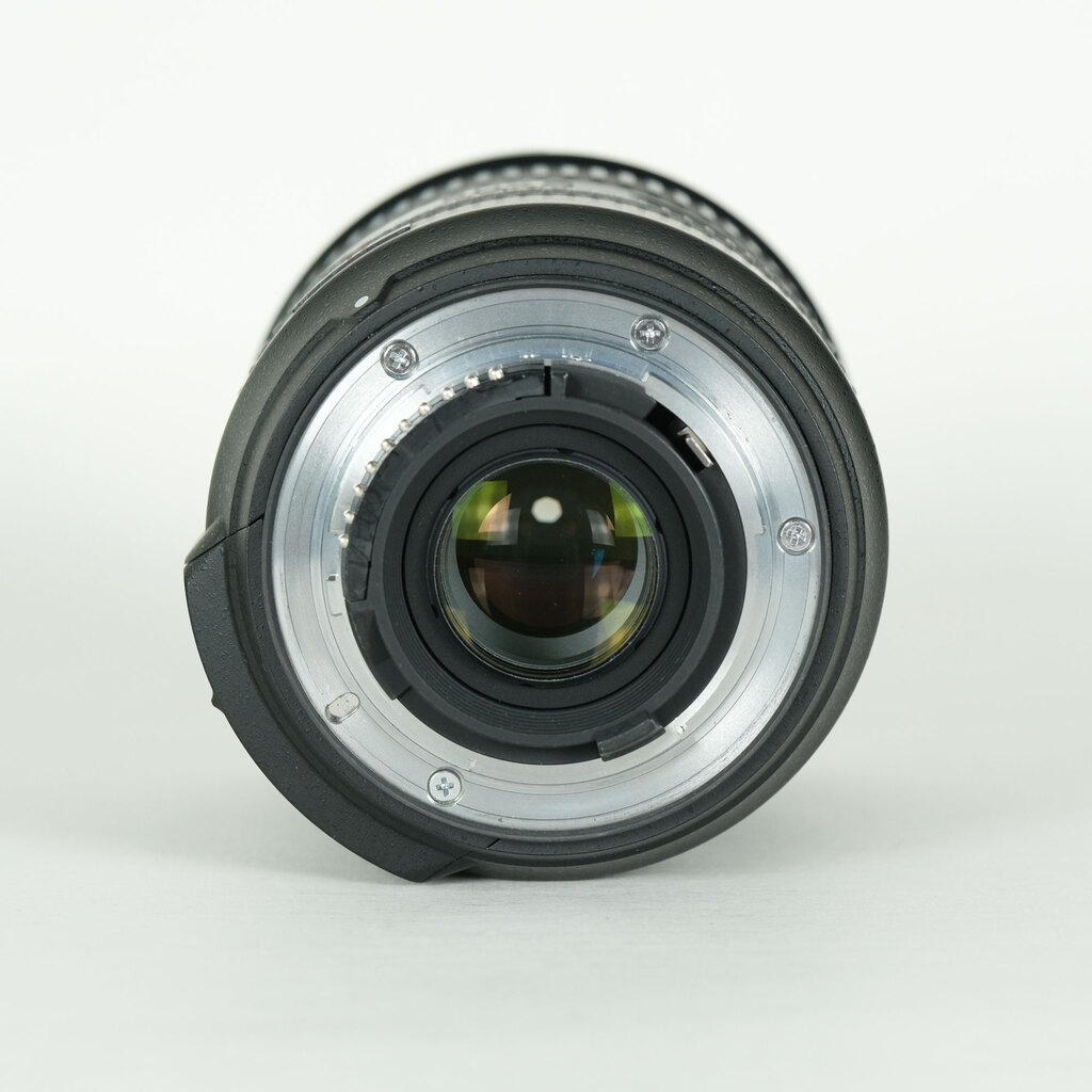 Nikon AF-S DX VR Zoom-Nikkor 18-200mm F3.5-5.6G IF-EDの出品 | ONE