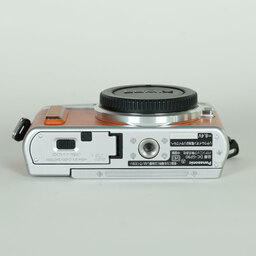 Panasonic LUMIX DC-GF90 ボディ オレンジ