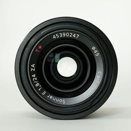 SONY Sonnar T* E 24mm F1.8 ZA SEL24F18Z