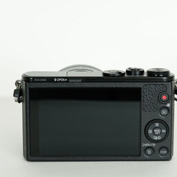 Panasonic LUMIX DMC-GM1Kレンズキット ブラック