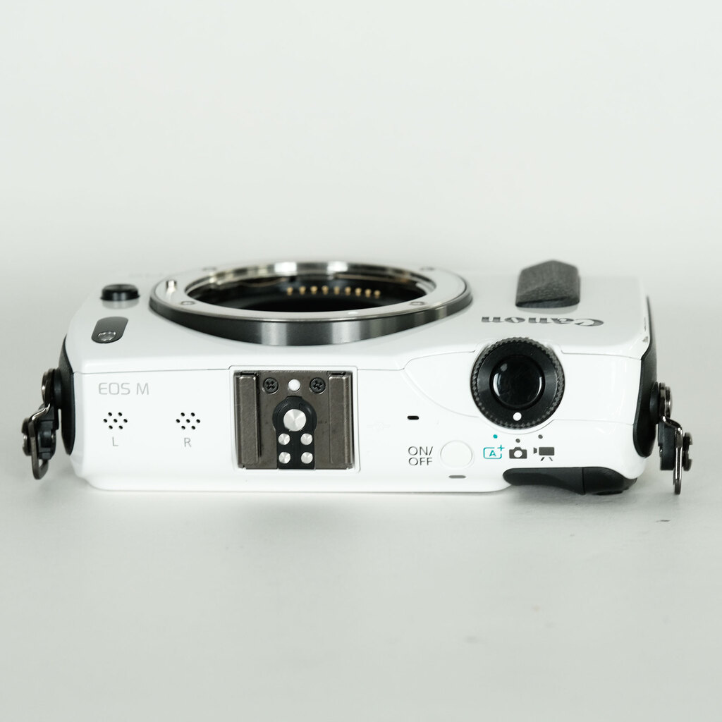 Canon EOS M ボディ ホワイト