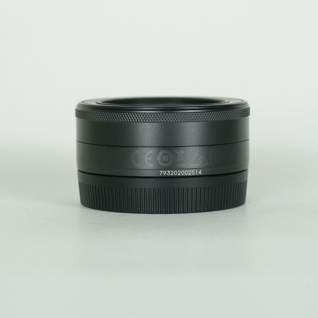 Canon EF-M22mm F2 STM [�O���t�@�C�g]